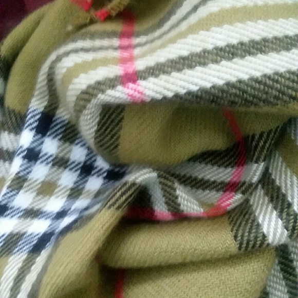 CLASSIC CASHMERE FEEL SCARF red availabl - Picture 3 of 5